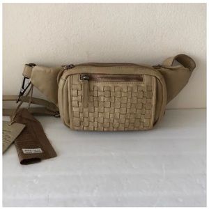 Vilenca Holland Leather Belt Bag